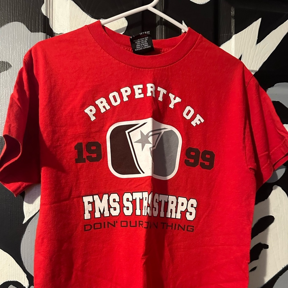 famous tee